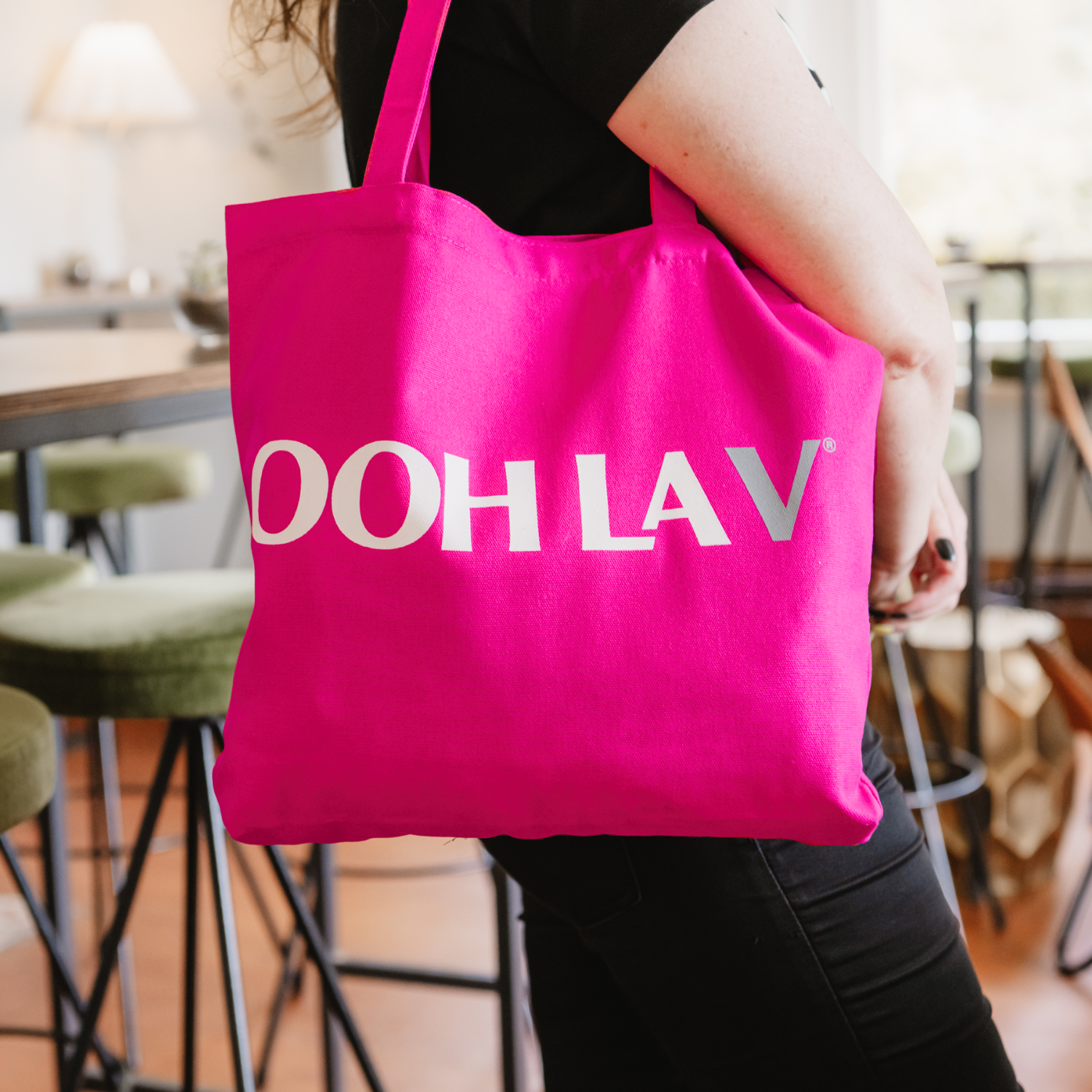 Ooh La V® TOTALLY TOTES